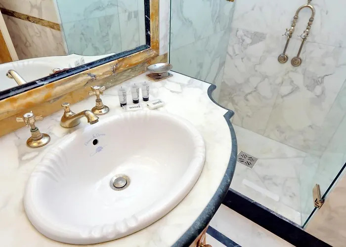 Appartement Elegant Nearby Trevi Fountain *