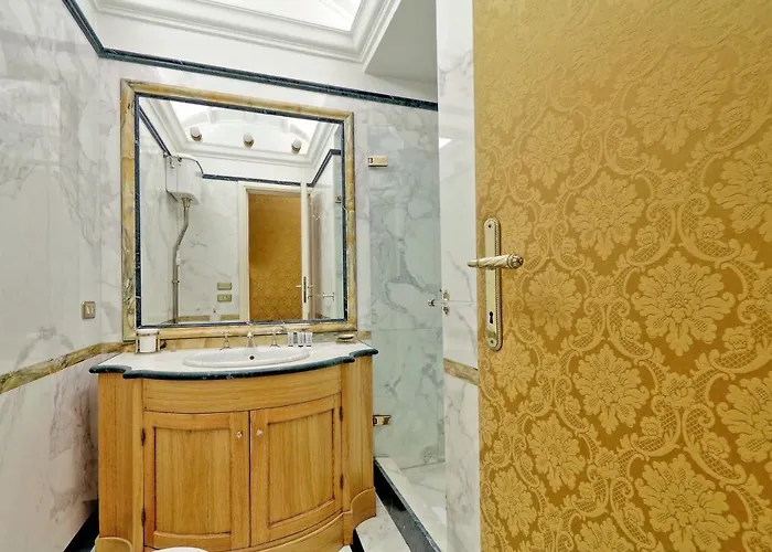 Appartement Elegant Nearby Trevi Fountain *