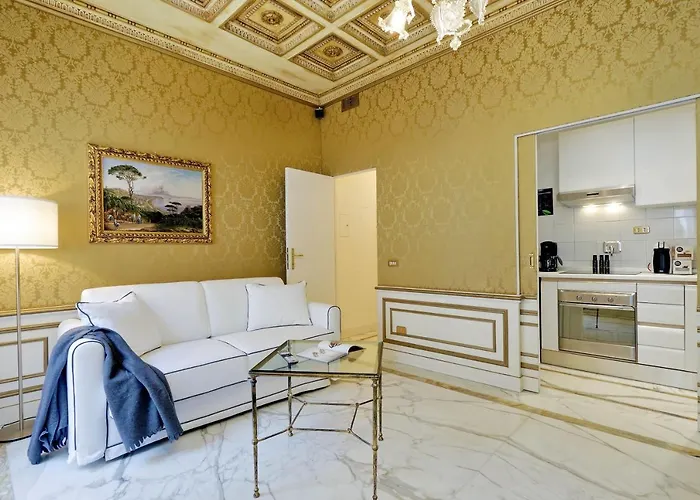 Elegant Nearby Trevi Fountain * Rome