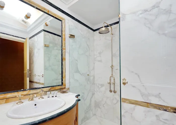 Appartement Elegant Nearby Trevi Fountain
